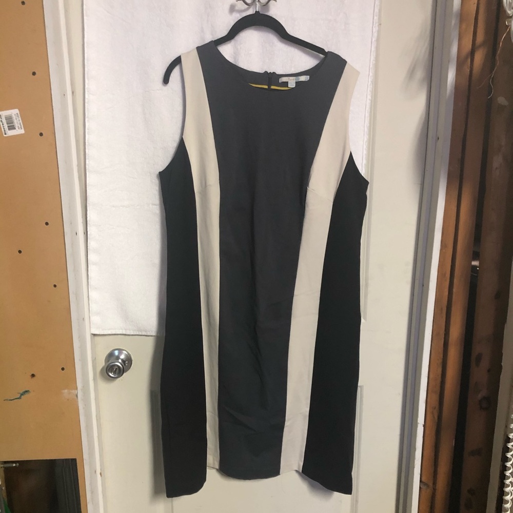 Size 16L Boden dress. Black and white